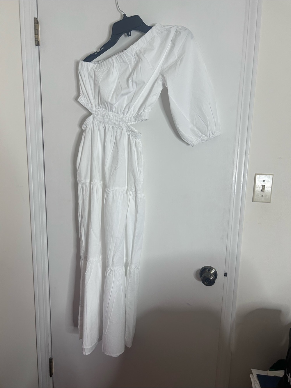 The Drop Women's One-Shoulder White Tiered Maxi Dress - Picture 4 of 5